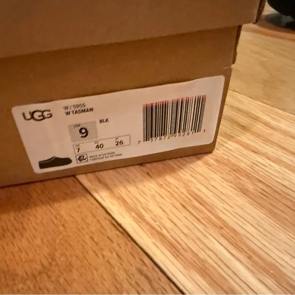 New! UGG Black Tasman Slippers - Picture 7 of 7